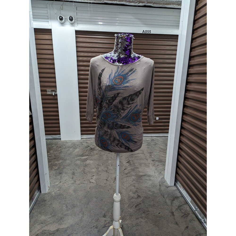 Davida XL‎ beige blouse with peacock feather